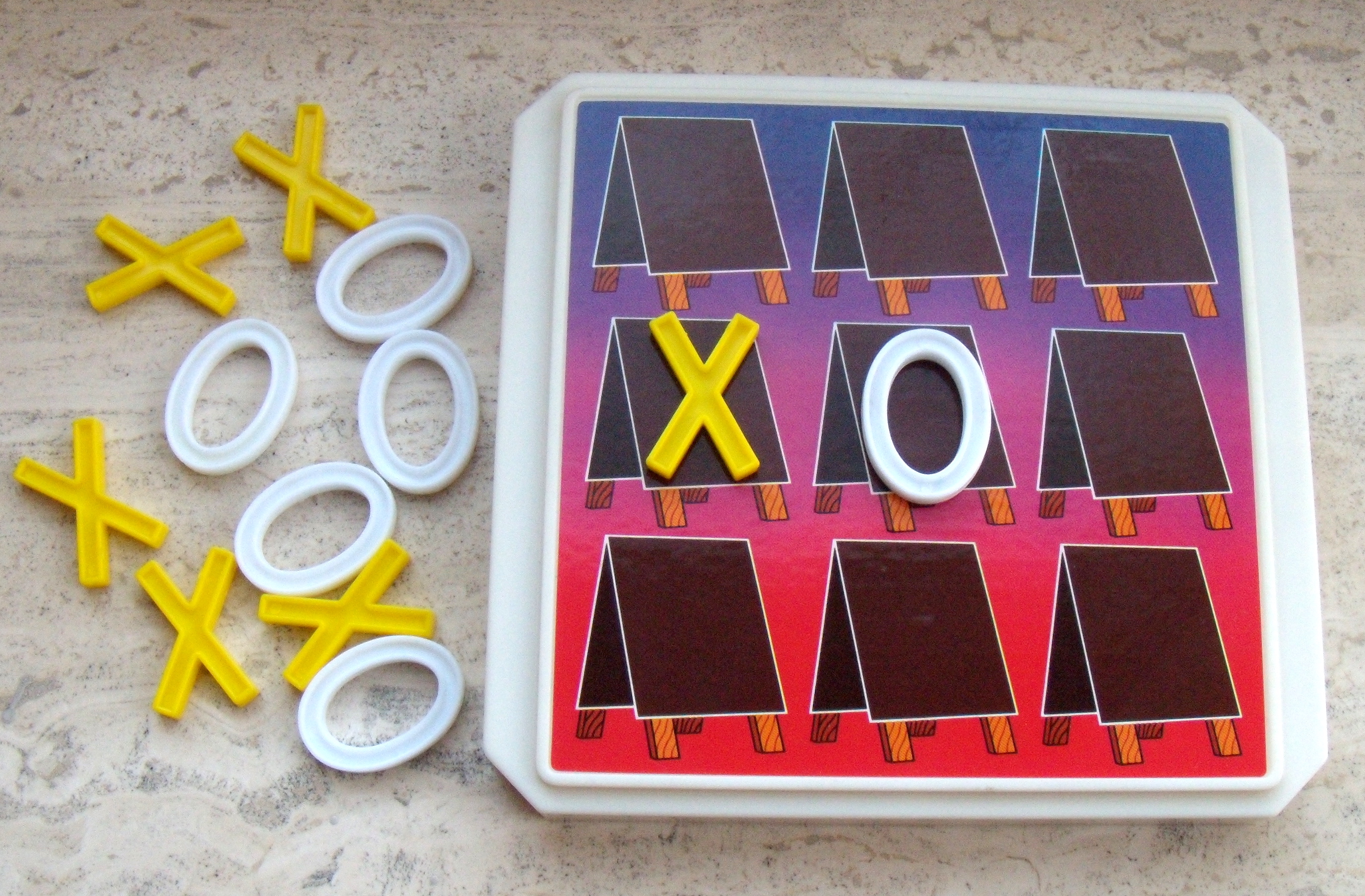 Geduldspelletje: OXO (met borden)