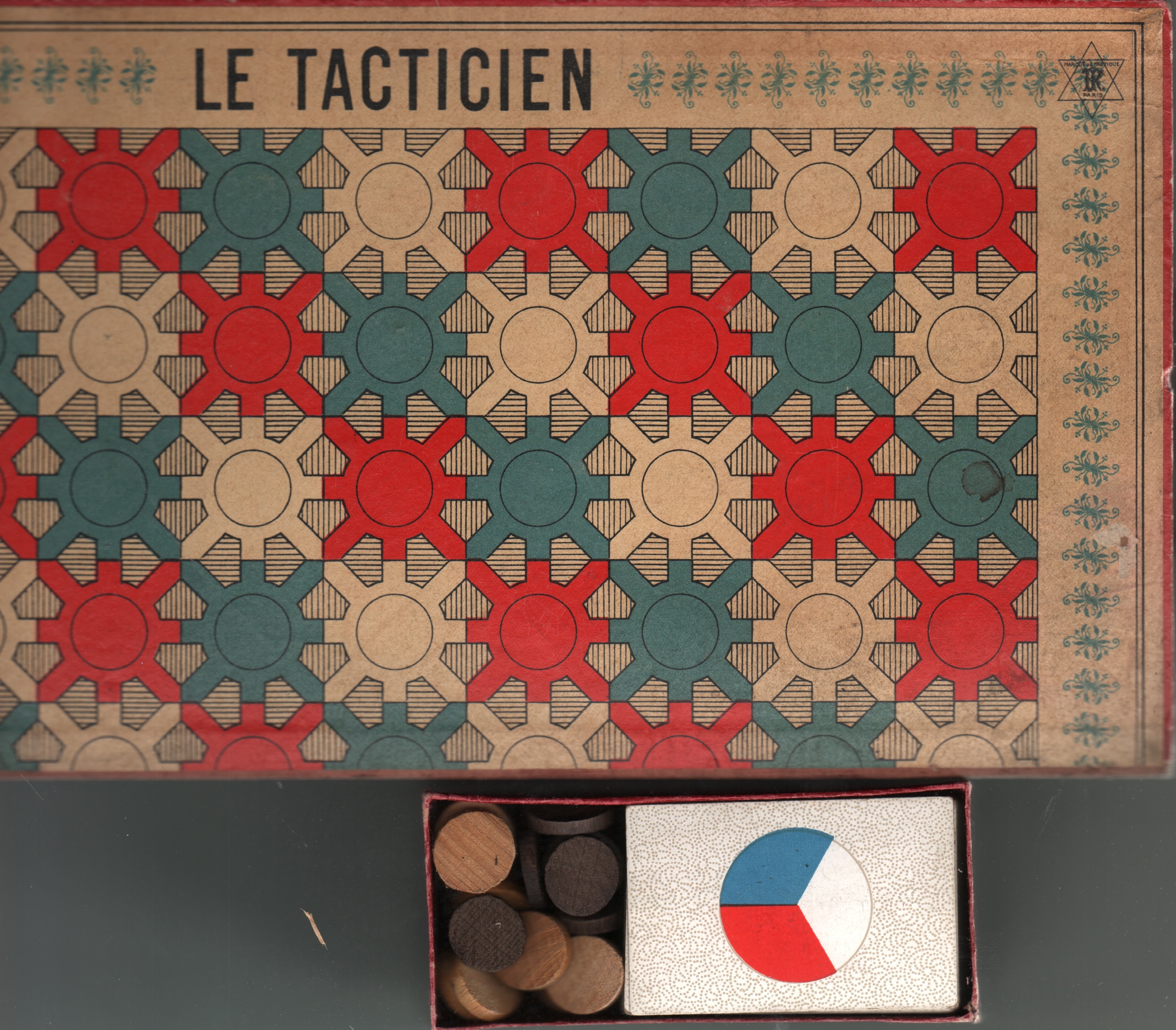Le Tacticien (Nouveau Jeu de Dames aux Cartes)