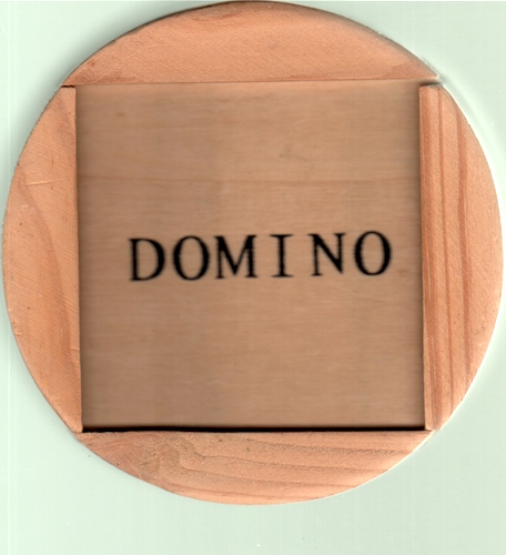 Domino: Rond houten doosje