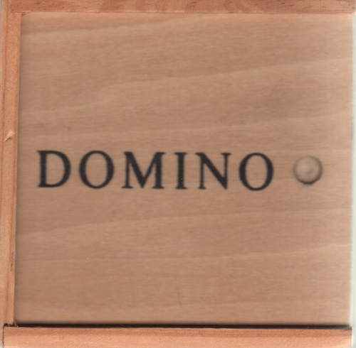 Domino: Vierkant houten doosje Hupsakee