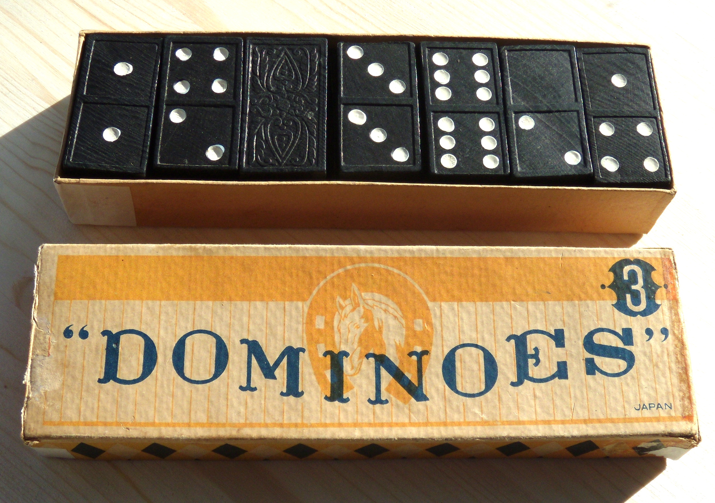 Dominoes