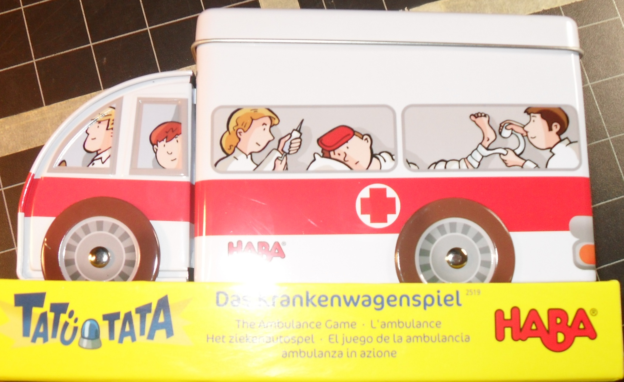 Tatü Tata Das Krankenwagenspiel (Het ziekenautospel)