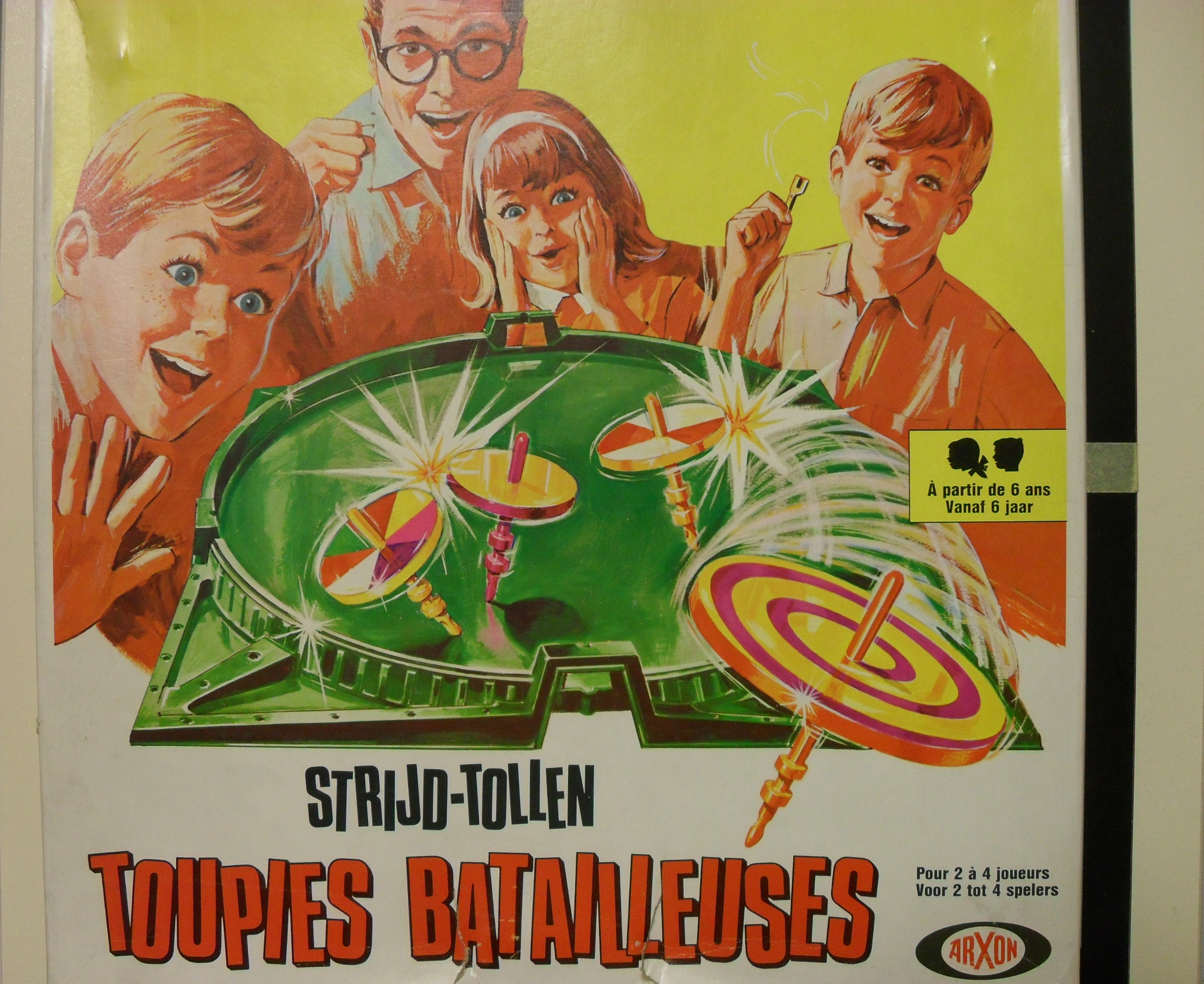 Strijd-Tollen (Toupies Batailleuses)