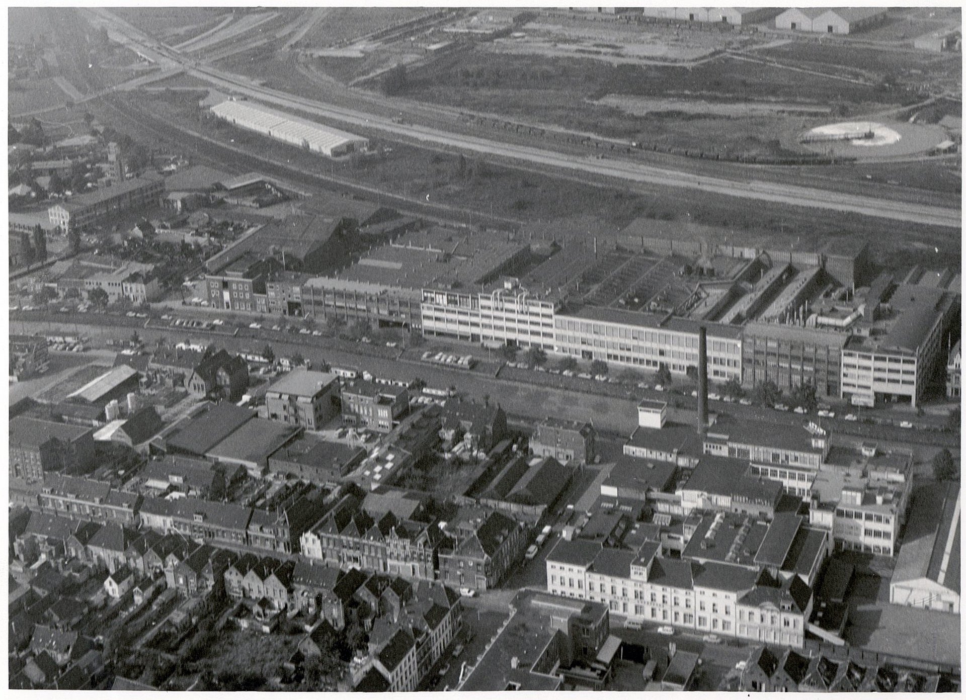 1663-7.jpg